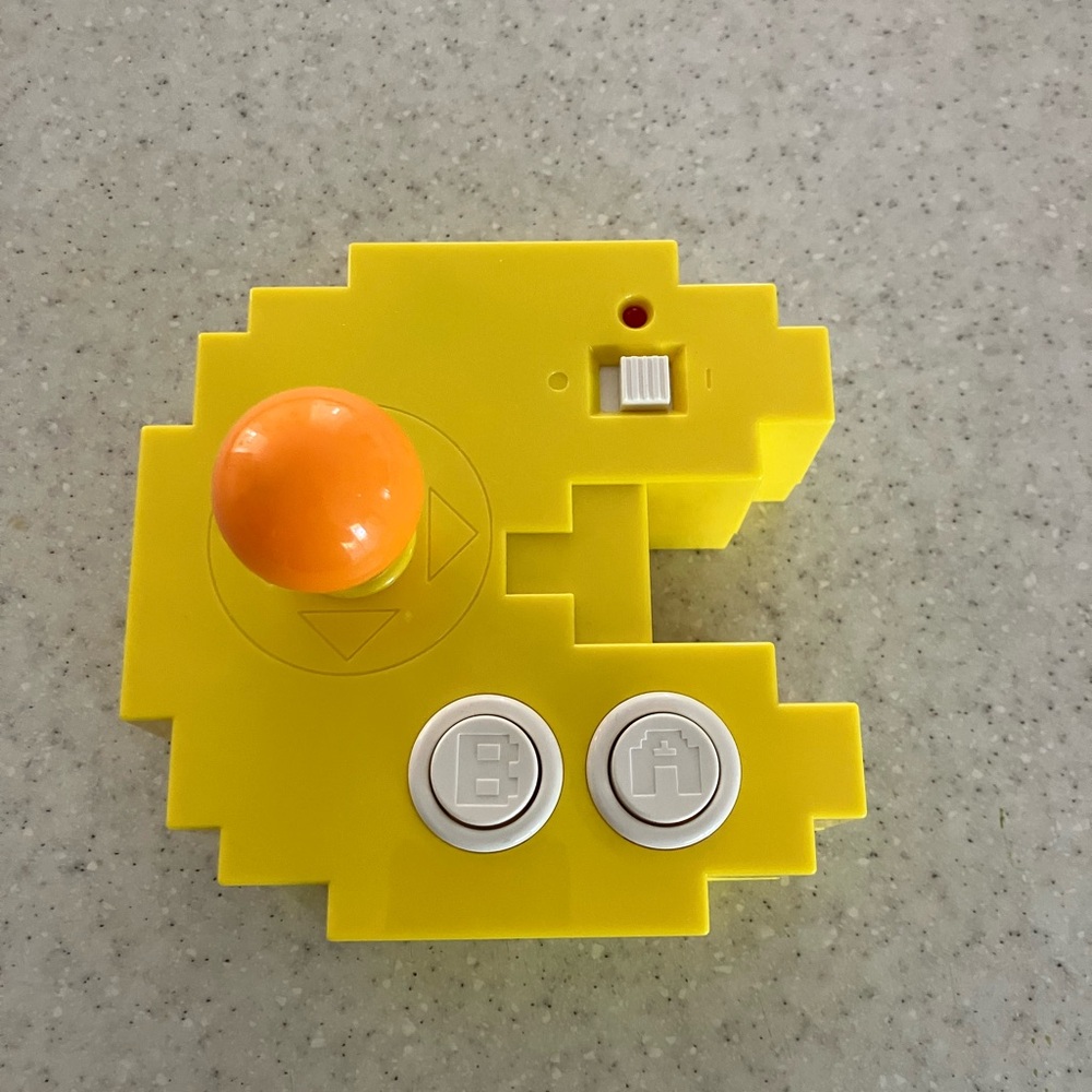 Pac Man Connect & Play Handheld Electronic Video Game NO BOX/INSTRUCTIONS